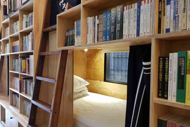 最文青的睡法，來去台南住書店