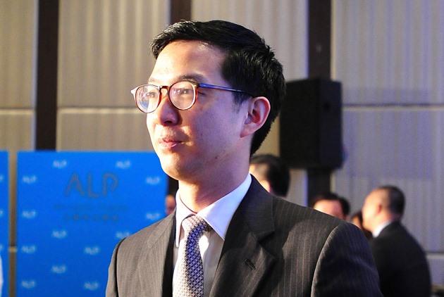 蔡宗翰-國泰世華銀行-金控-蔡宏圖-企業接班-future leader