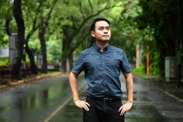 曾被威脅用「社會事」解決，一個29歲鎮長與最殘酷的金權考驗